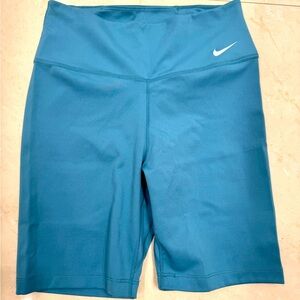 💗Nike dri-fit bike shorts